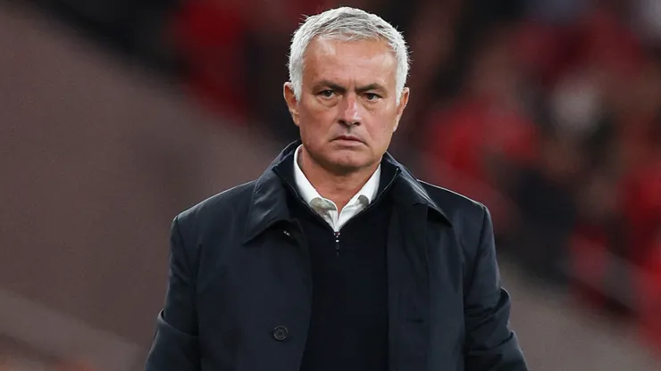 Jose Mourinho head coach of Benfica.