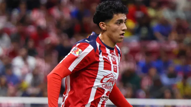 Richard Ledezma of Chivas