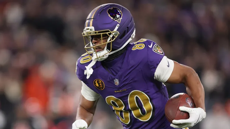 Isaiah Likely #80 of the Baltimore Ravens