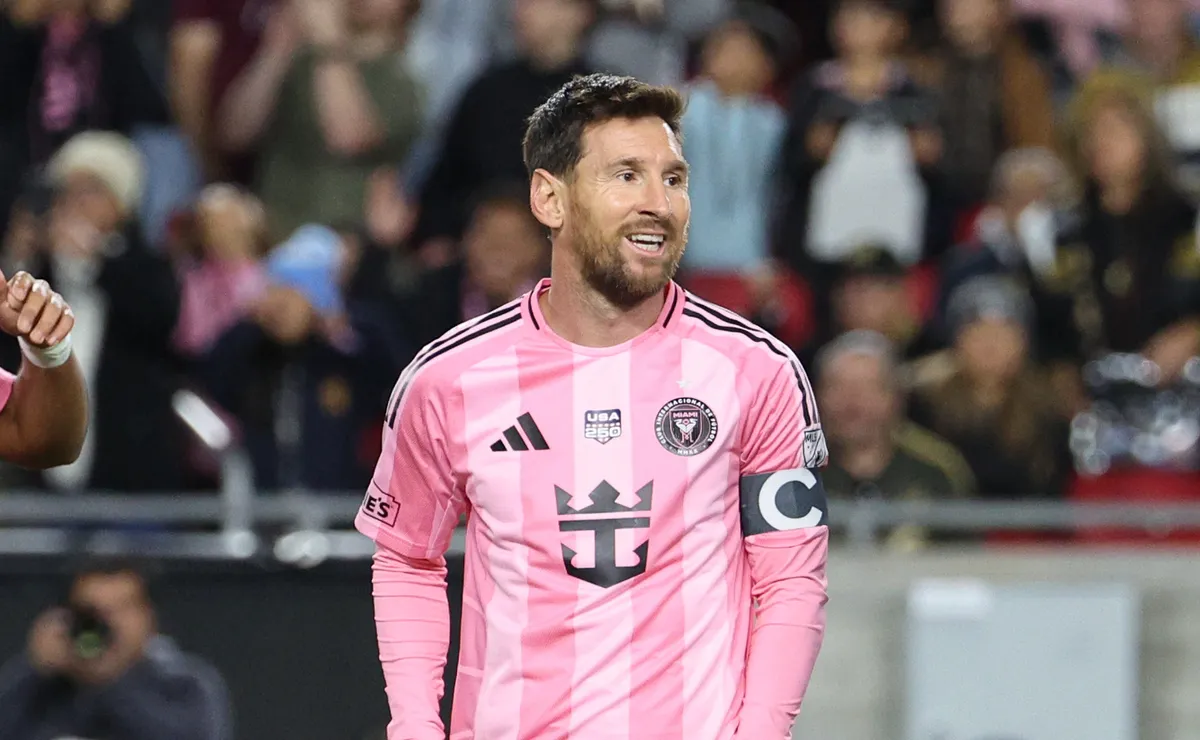 LAFC vs Inter Miami LIVE: Second half is underway! (1-0) Lionel Messi starts Cup title defense in 2026 MLS debut - bolavip.com