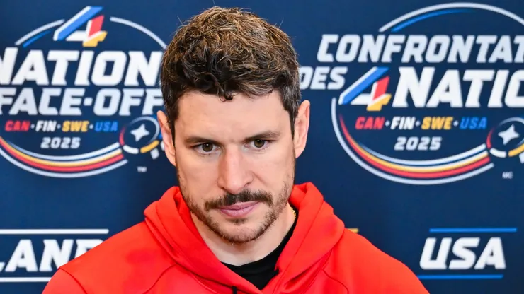 Sidney Crosby of Team Canada