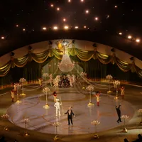 How many people worked on the 2026 Winter Olympics closing ceremony?