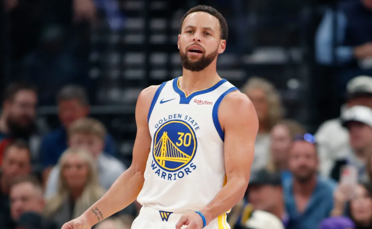 Where To Watch Golden State Warriors Vs Los Angeles Lakers Live In The Stephen Curry 3