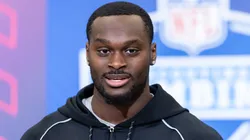 Jeremiyah Love of the Notre Dame Fighting Irish.