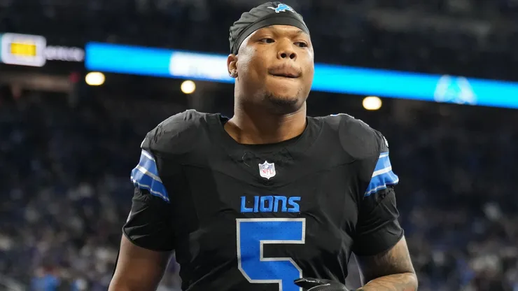 BREAKING NEWS: David Montgomery clears the air on Lions future with five-word reaction to trade rumor. David Montgomery has responded to rumors about his potential departure from the Detroit Lions ahead of the upcoming NFL season.-GUMI