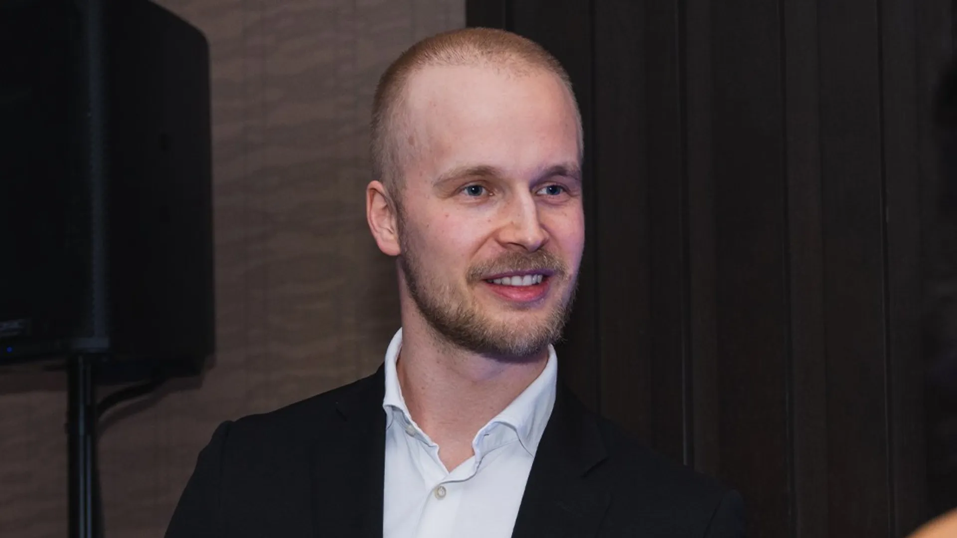 Elias Pettersson smiling