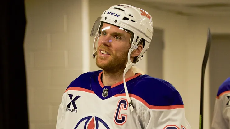 Connor McDavid of the Edmonton Oilers walking down the tunnel
