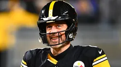 Aaron Rodgers #8 of the Pittsburgh Steelers warms up before a game in 2026.