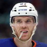 Connor McDavid sends clear message to Oilers about trading teammates