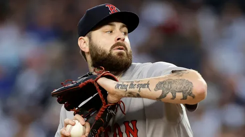 Lucas Giolito #54 of the Red Sox pitches against the Houston Astros.