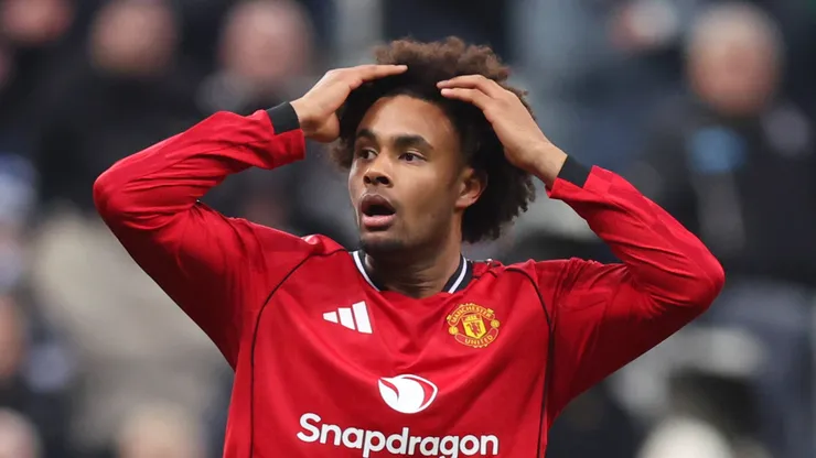 Joshua Zirkzee of Manchester United against Newcastle United