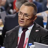 Red Wings linked to Flyers defenseman ahead of NHL trade deadline