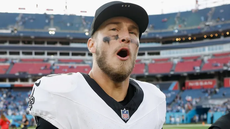 Tyler Shough #6 of the New Orleans Saints