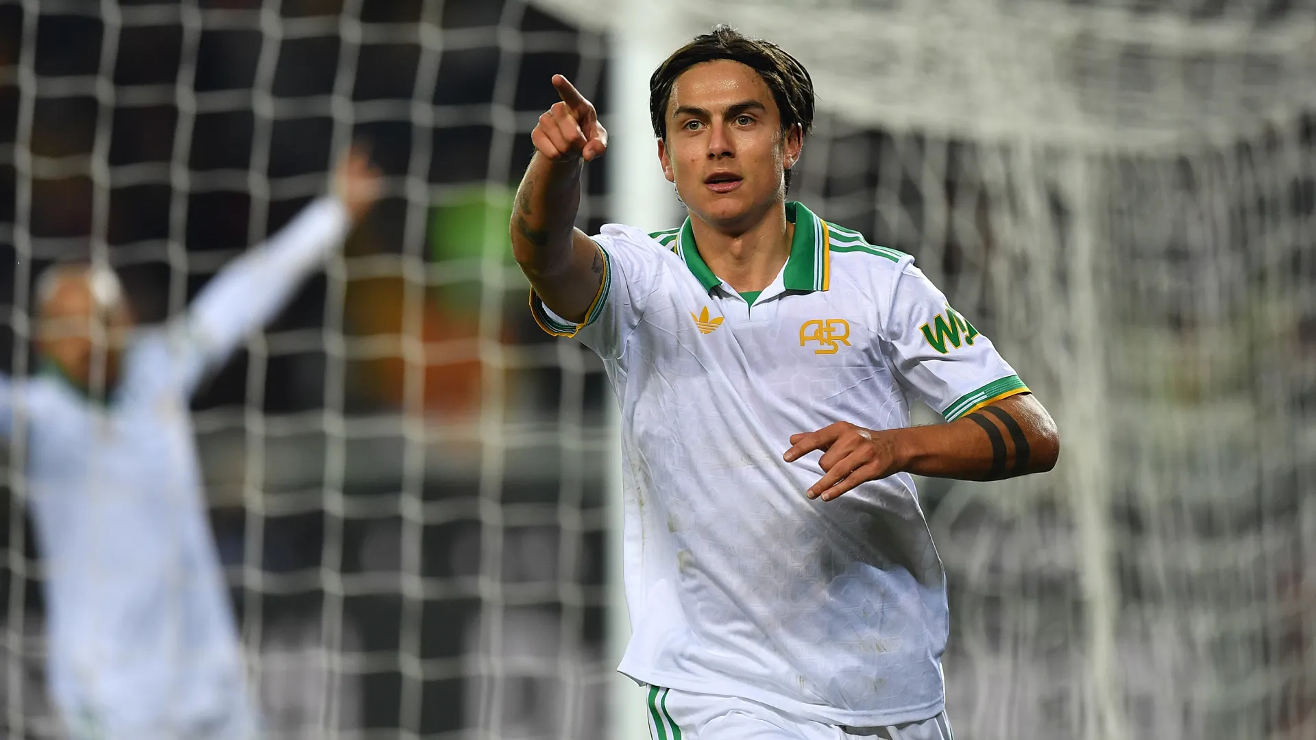 Paulo Dybala celebrates a goal for AS Roma. (Getty Images)