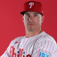 Phillies All-Star J.T. Realmuto sends strong message about Red Sox signing Ranger Suarez