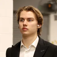 Blackhawks' Bedard breaks silence on Foligno trade to Wild with clear warning