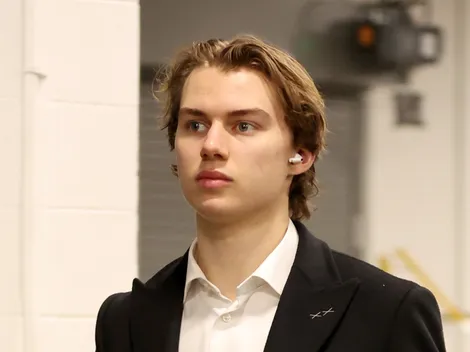 Blackhawks' Bedard breaks silence on Foligno trade to Wild with clear warning