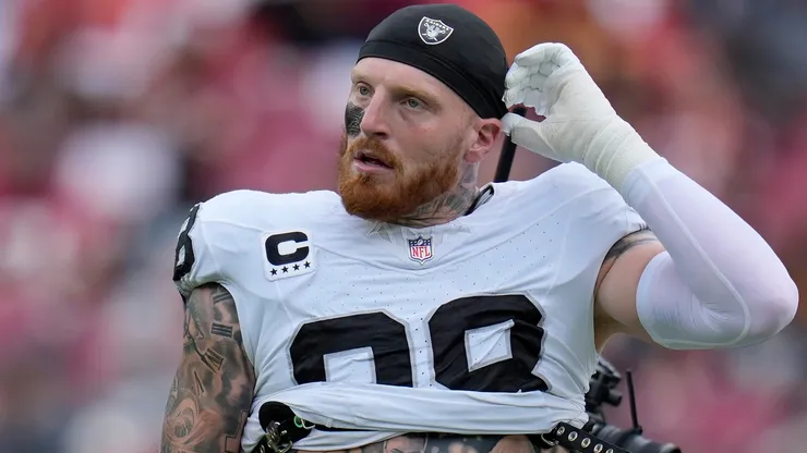 Maxx Crosby #98.