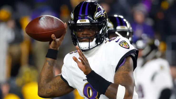 Lamar Jackson #8 of the Baltimore Ravens warms up prior to a game in 2026.