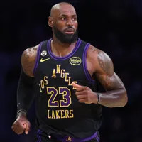 Is LeBron James playing tonight for Lakers vs Bulls on Mar. 12 at Crypto.com Arena?