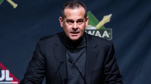 Aaron Boone talks during the Baseball Writers of America Awards Dinner.