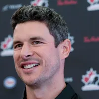 Is Sidney Crosby playing today for Penguins vs Mammoth?