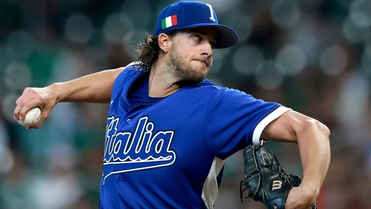 Aaron Nola Team Italy.