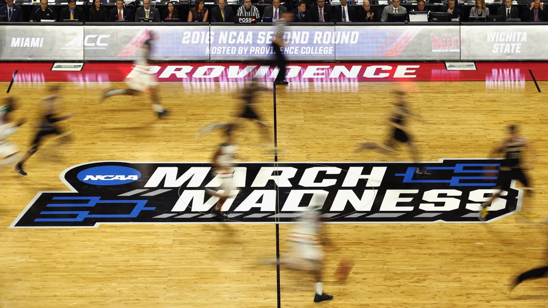 The Miami Hurricanes face the Wichita State Shockers during 2016 March Madness (Source: Tim Bradbury/Getty Images)
