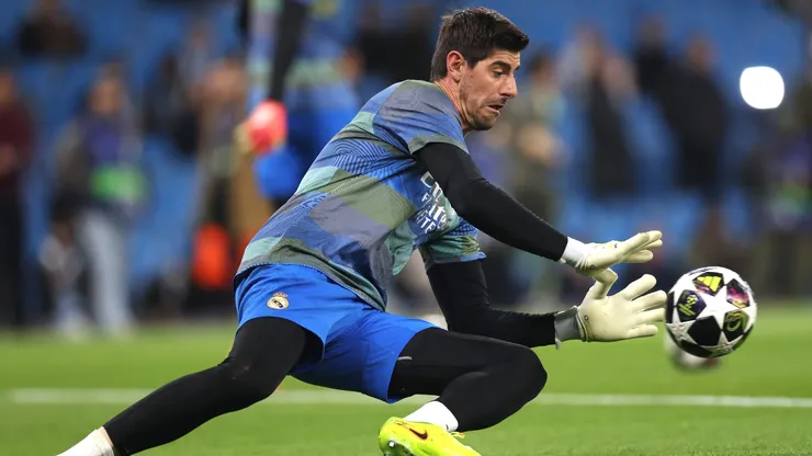 Thibaut Courtois of Real Madrid warms up.