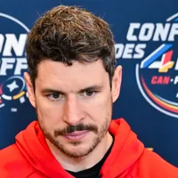 Sidney Crosby praises Penguins as Pittsburgh legend returns from injury