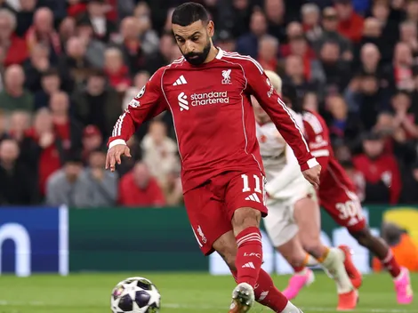Video: Salah tries panenka, misses penalty