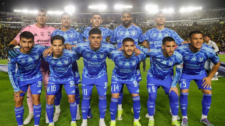 Players of Tigres pose during the Torneo Clausura 2026 Liga MX in 2026.