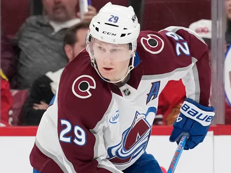 MacKinnon powers Avalanche to playoffs and 100 points