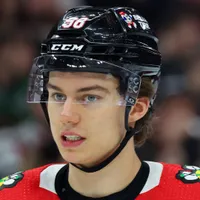 Blackhawks' Blashill dodges question about Bedard and Frondell