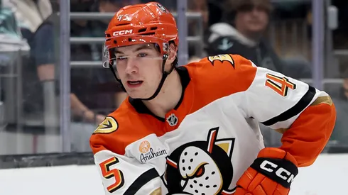 Beckett Sennecke #45 of the Ducks skates against the Kraken.