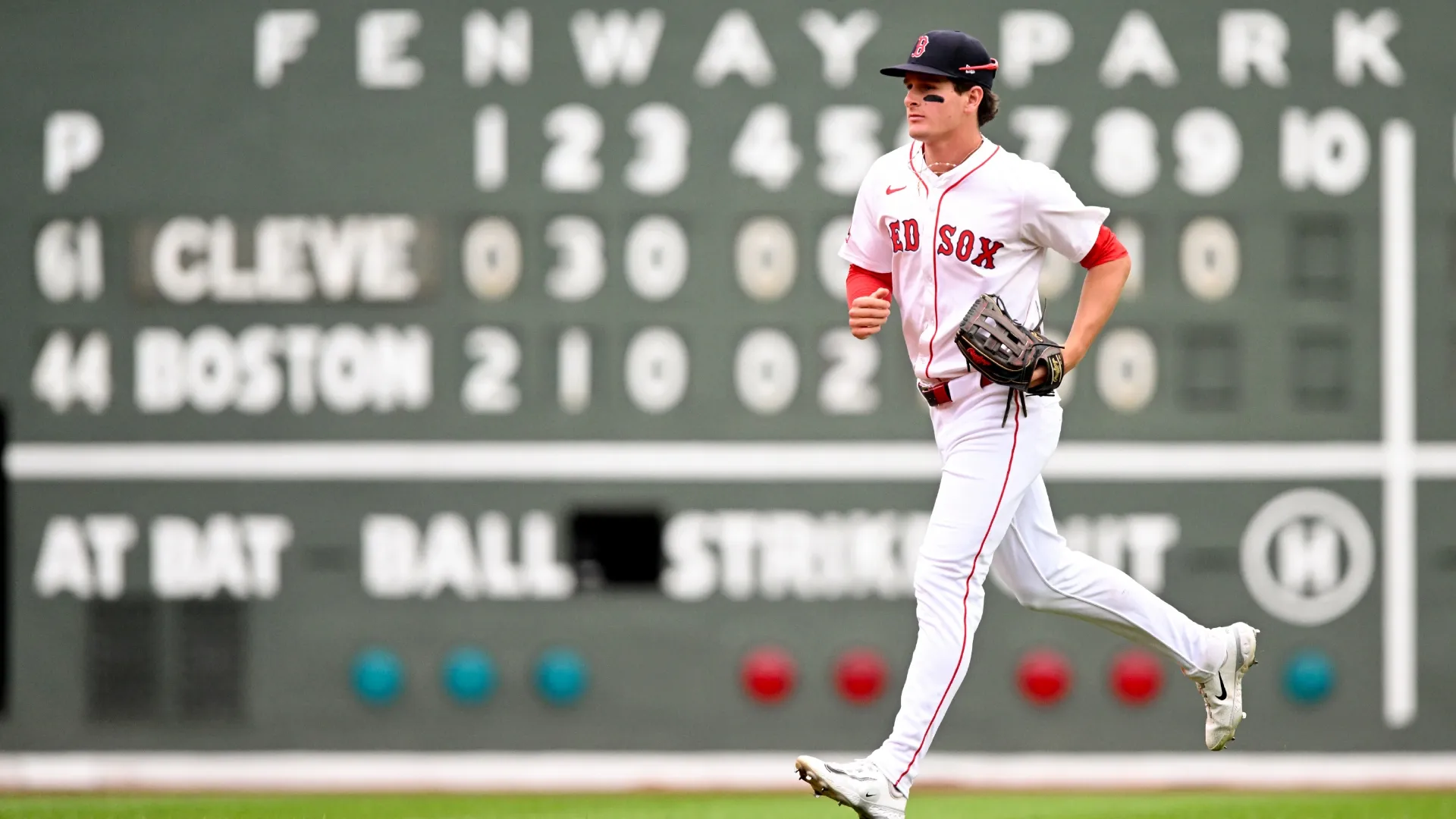 Roman Anthony #19 of the Red Sox runs off of the field. Brian Fluharty/Getty Images