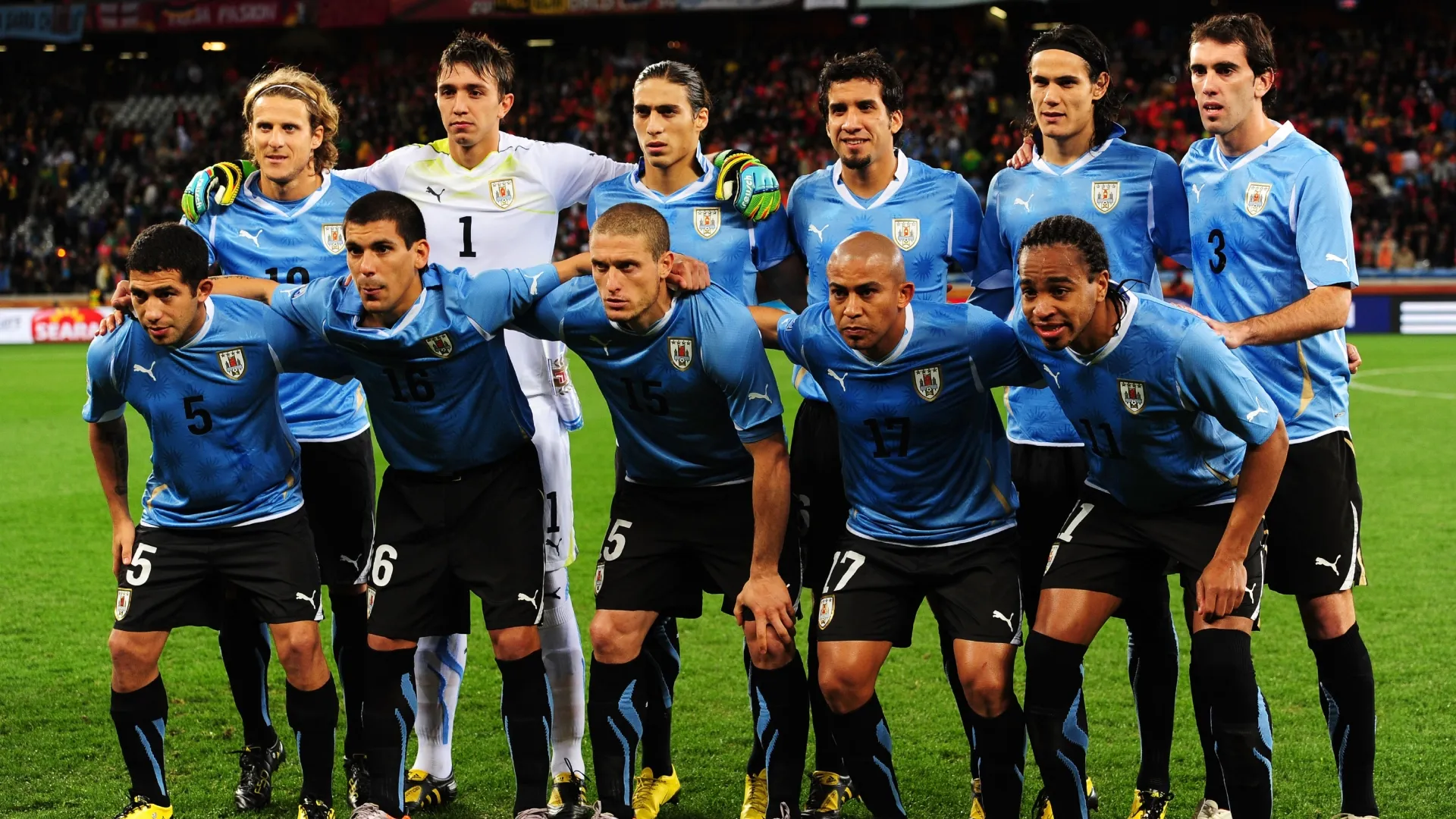 The Uruguay team line up ahead of the 2010 FIFA World Cup South Africa Semi Final match (Source: Jamie McDonald/Getty Images)