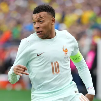 Mbappe propels France past Brazil (1-2): Highlights and goals