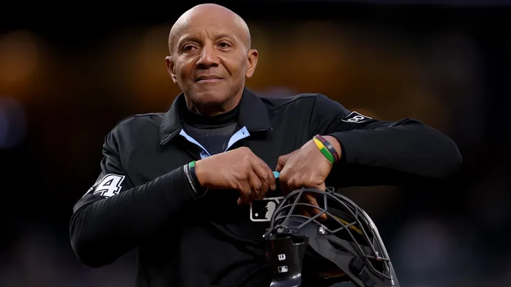 Umpire CB Bucknor