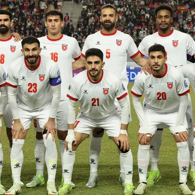 Which National Teams are making their World Cup debut?