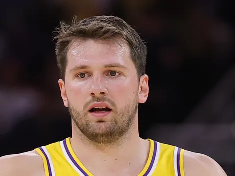 Lakers lose Luka Doncic after injury and Austin Reaves could be next