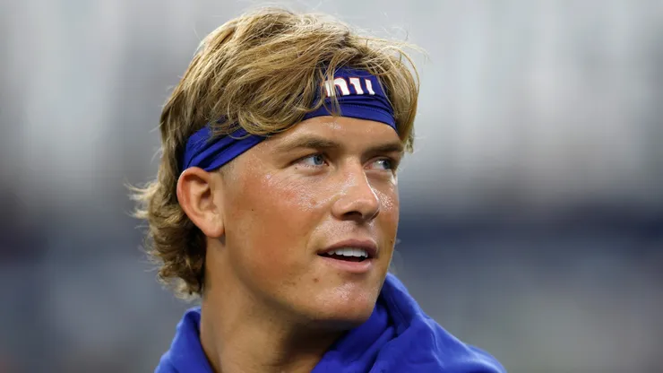 Jaxson Dart quarterback of the New York Giants