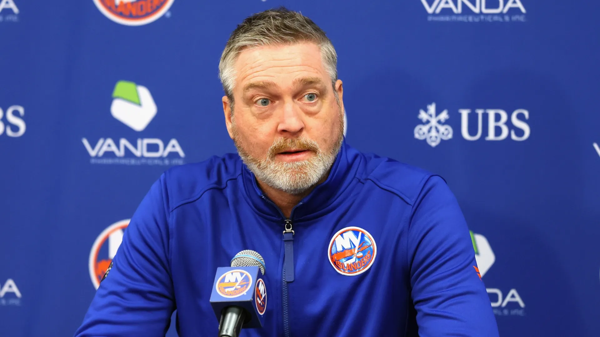 Patrick Roy has been fired by the NY Islanders