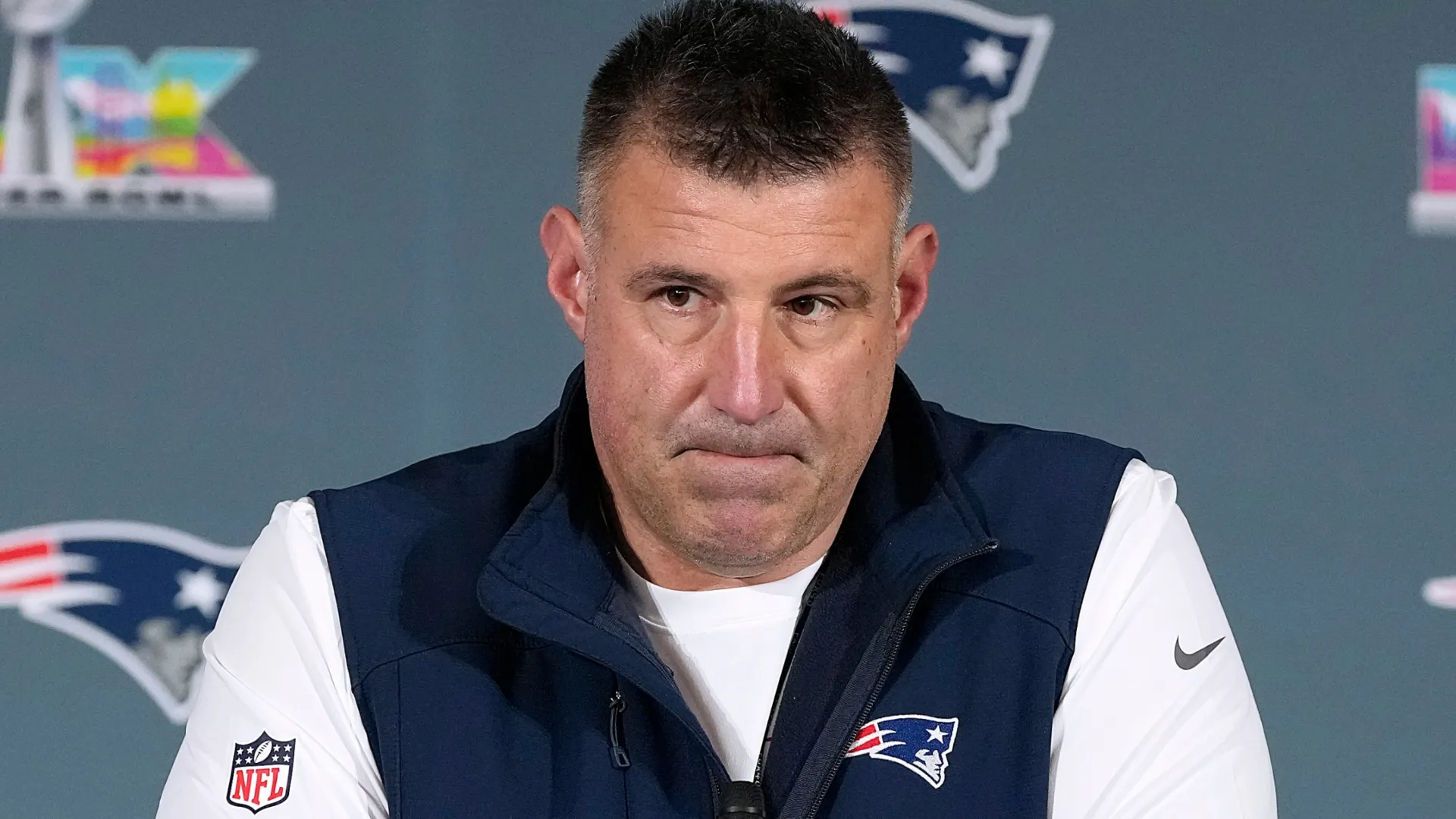 Mike Vrabel New England Patriots HC