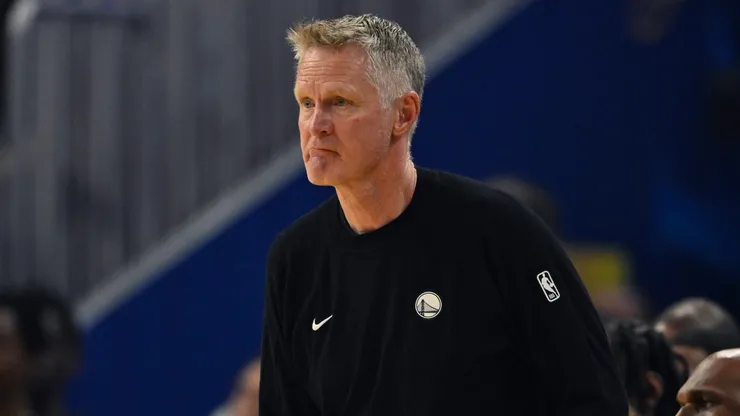 Head coach Steve Kerr of the Golden State Warriors looks on.