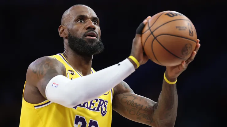 LeBron James takes a free throw against the Washington Wizards in 2026.