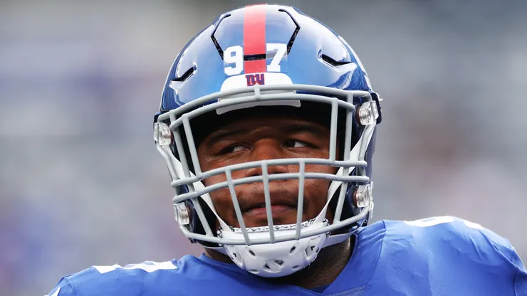 Dexter Lawrence #97 of the New York Giants at MetLife Stadium