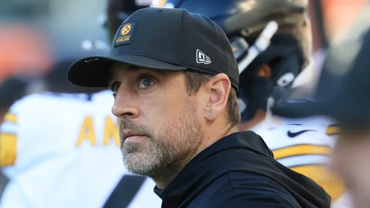 Aaron Rodgers former quarterback of the Steelers