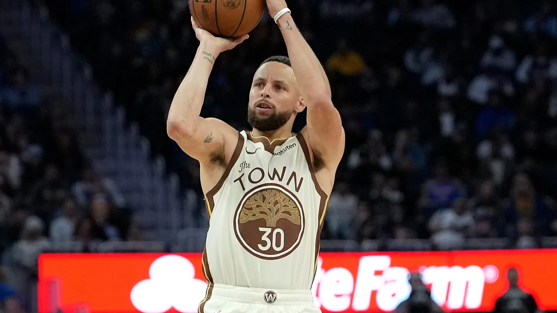 Stephen Curry #30 of the Golden State Warriors in 2026 (Source: Thearon W. Henderson/Getty Images)