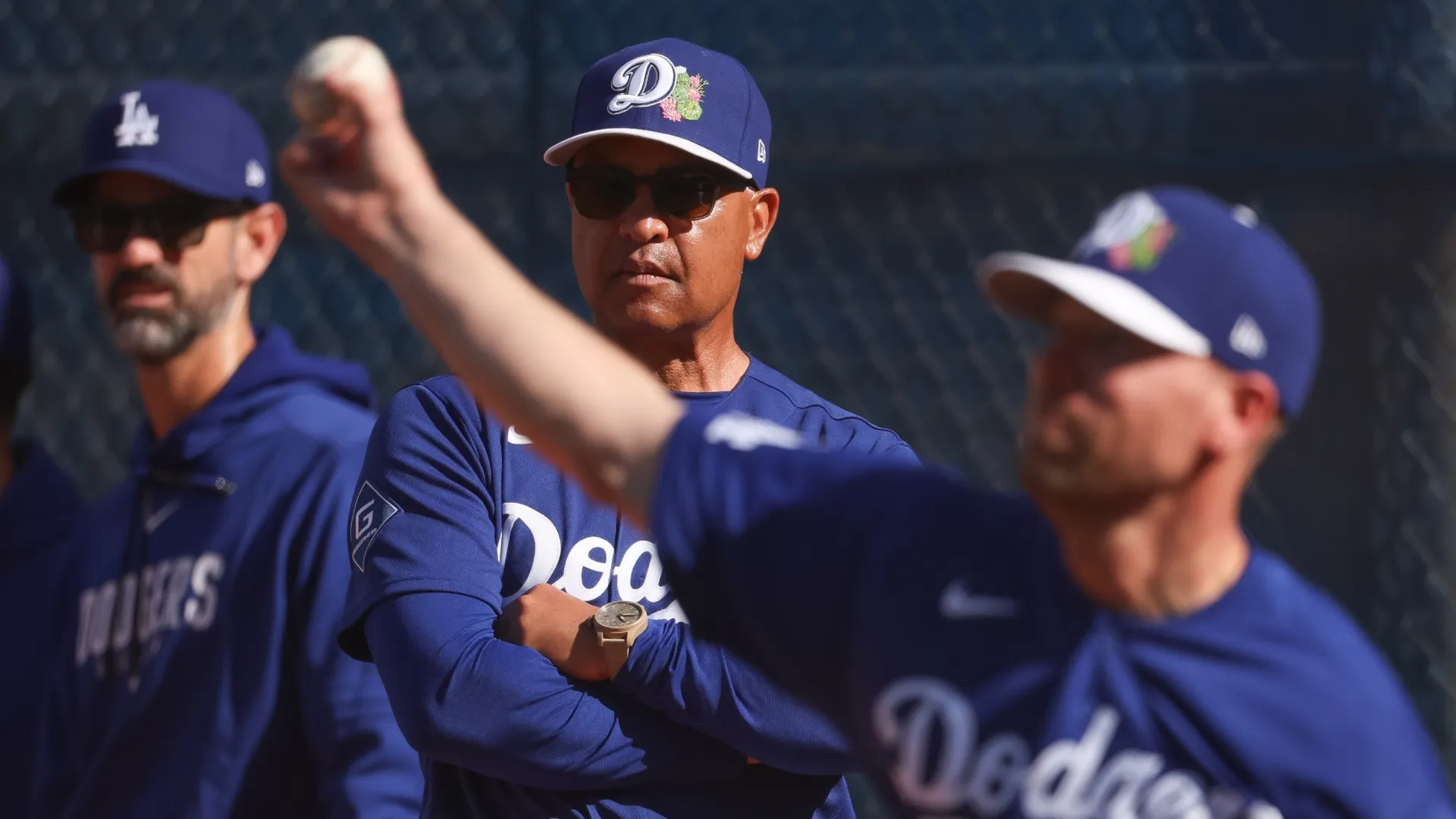 Dave Roberts #30 of the Dodgers looks on during a workout. Mike Christy/Getty Images